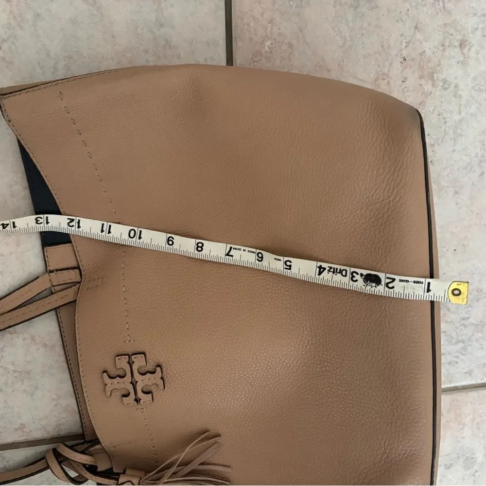 Tory Burch Taylor Tote logo handbag McGraw purse Baguette bag big accessory